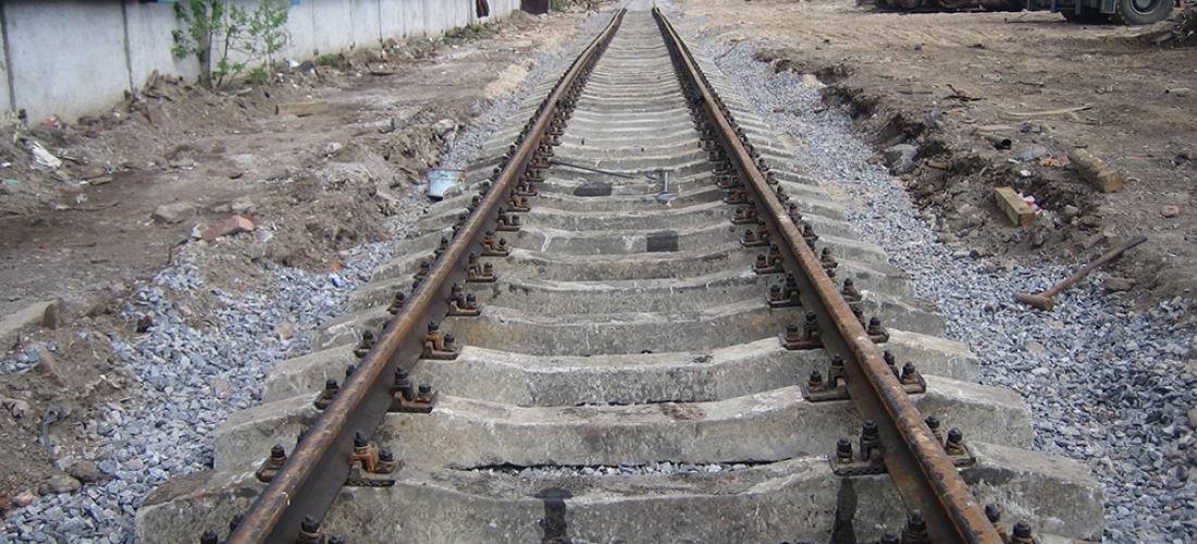 Строительство железнодорожного пути (балластировка пути) ЗАО «Нева Металл», 2009